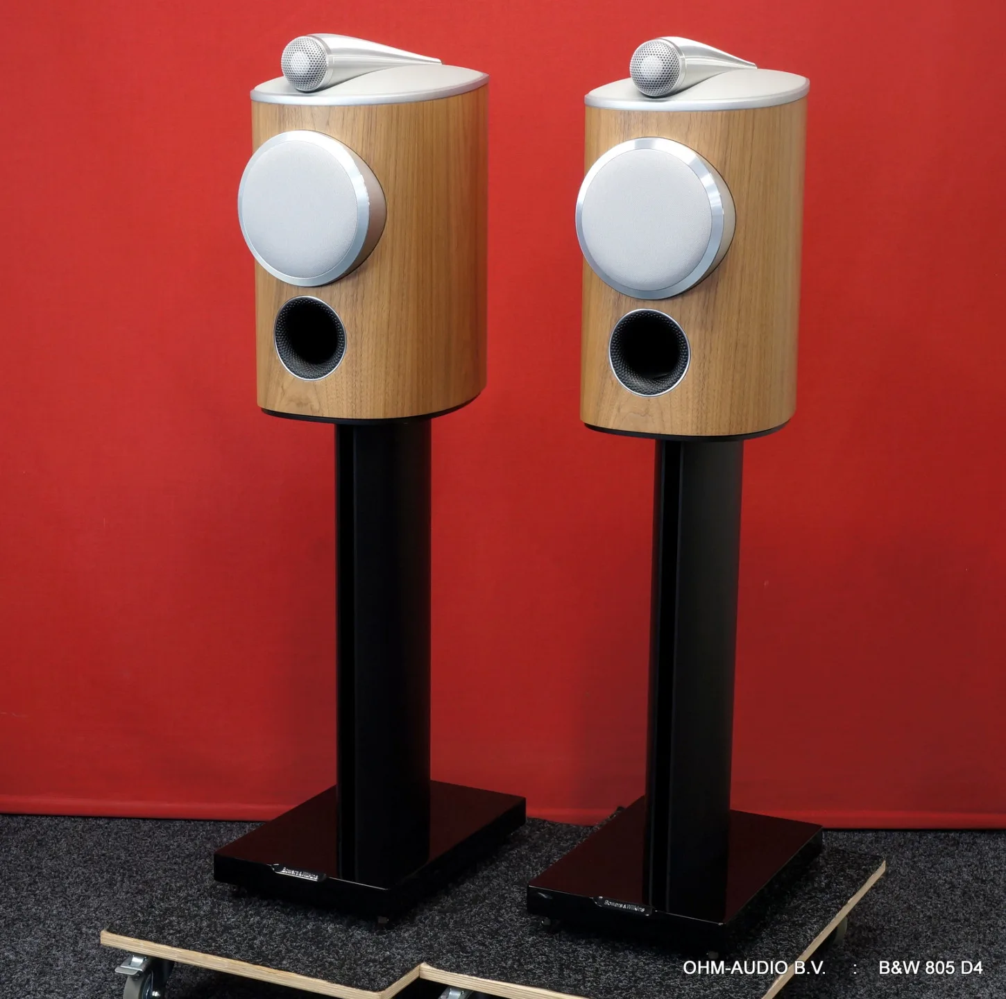 Bowers & Wilkins 805 D4, Satijn Walnoot, Inclusief FS-805 D4 Stands, Occasion