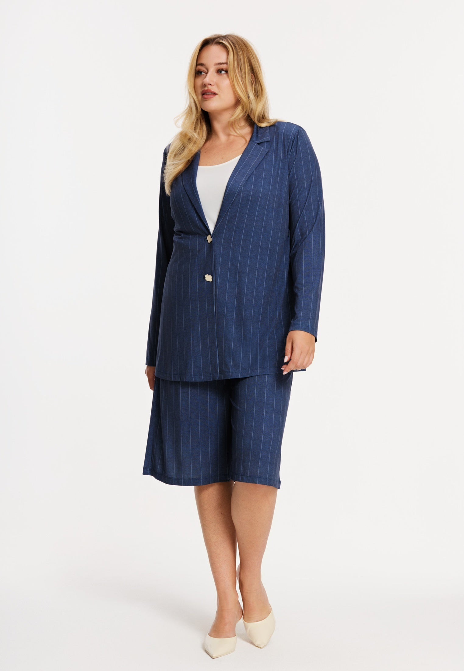 Bermuda PINSTRIPE