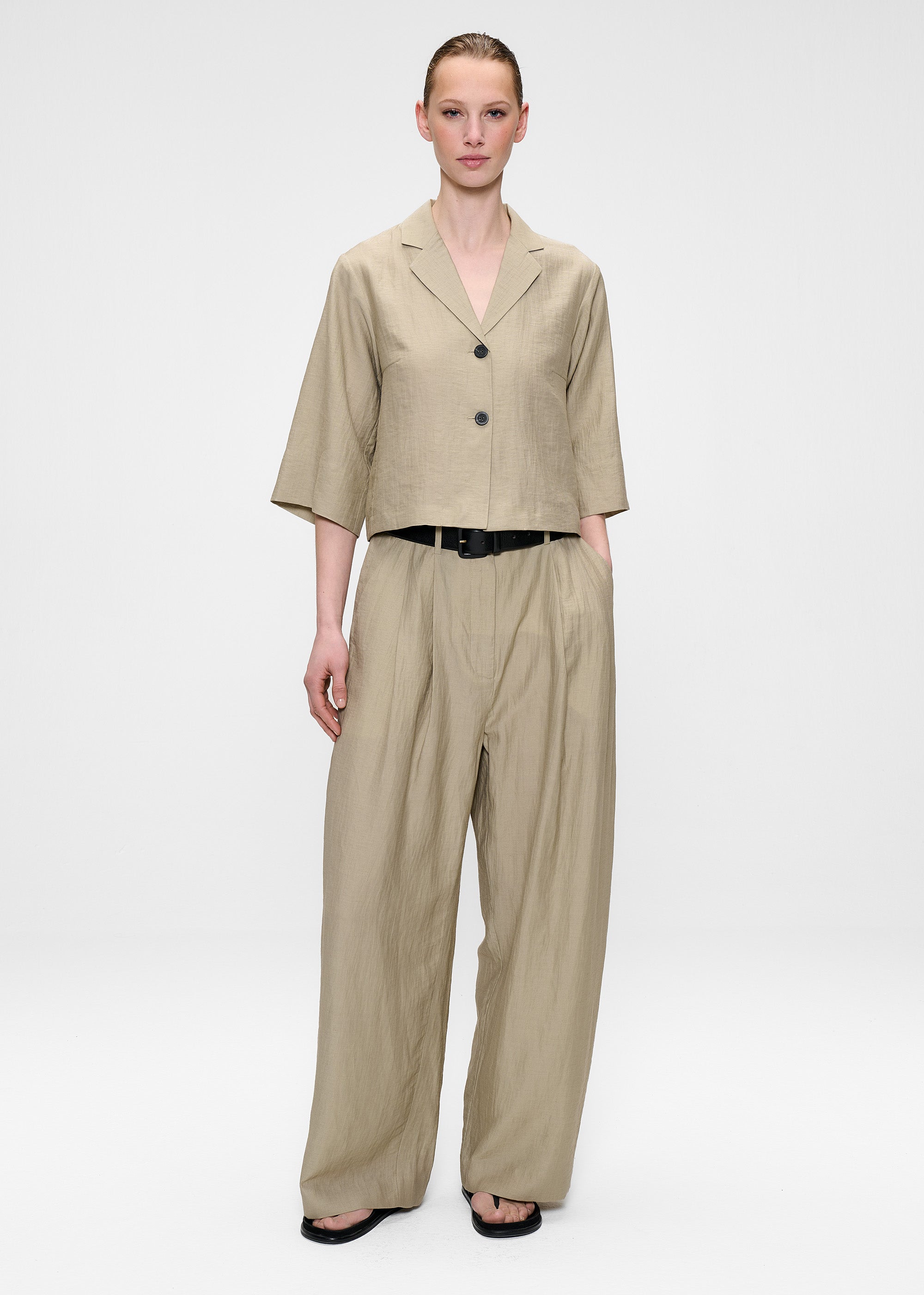 LIGHT LINEN MIX CROPPED SHIRT