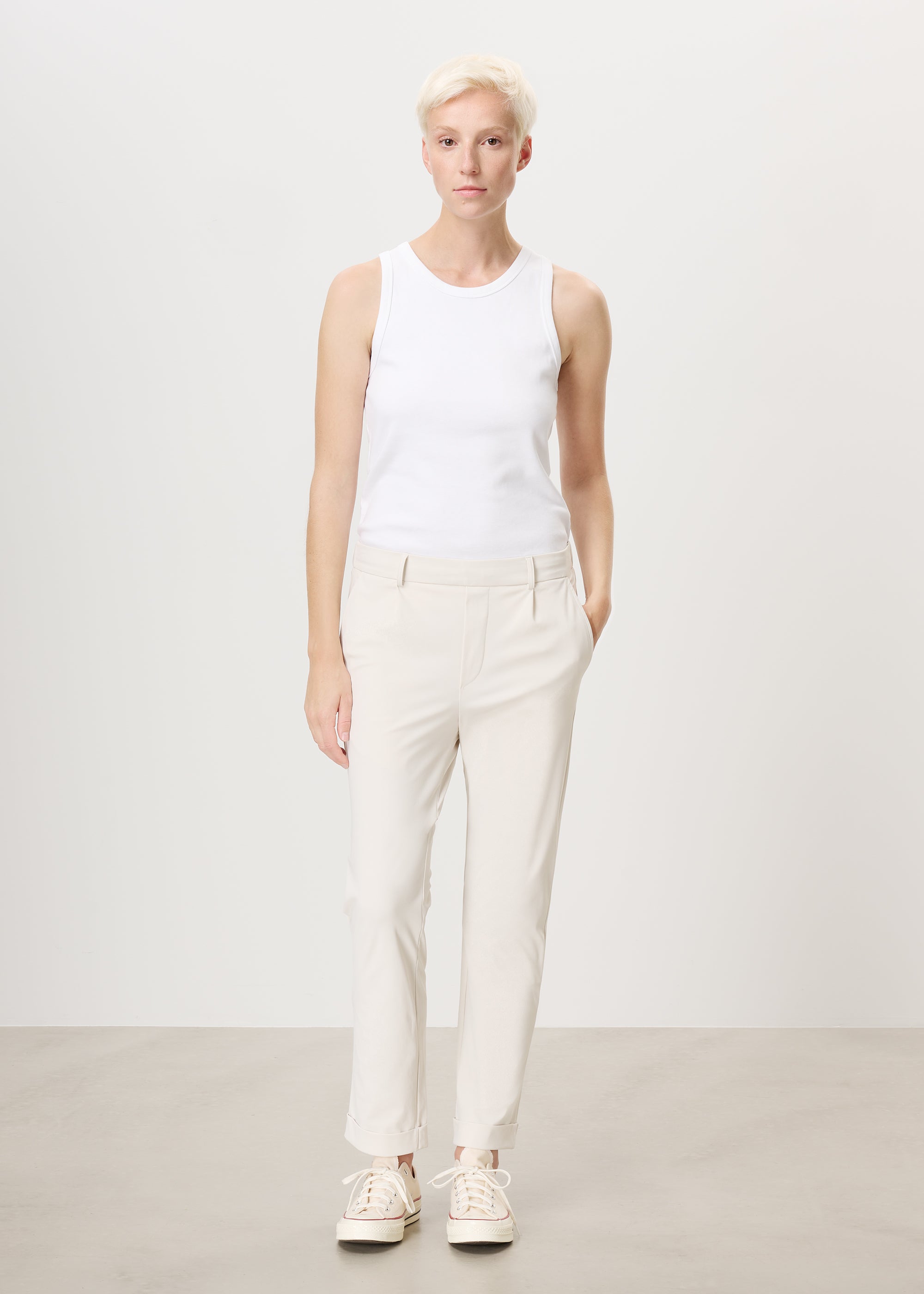 BRUSHED RELAXED CHINO