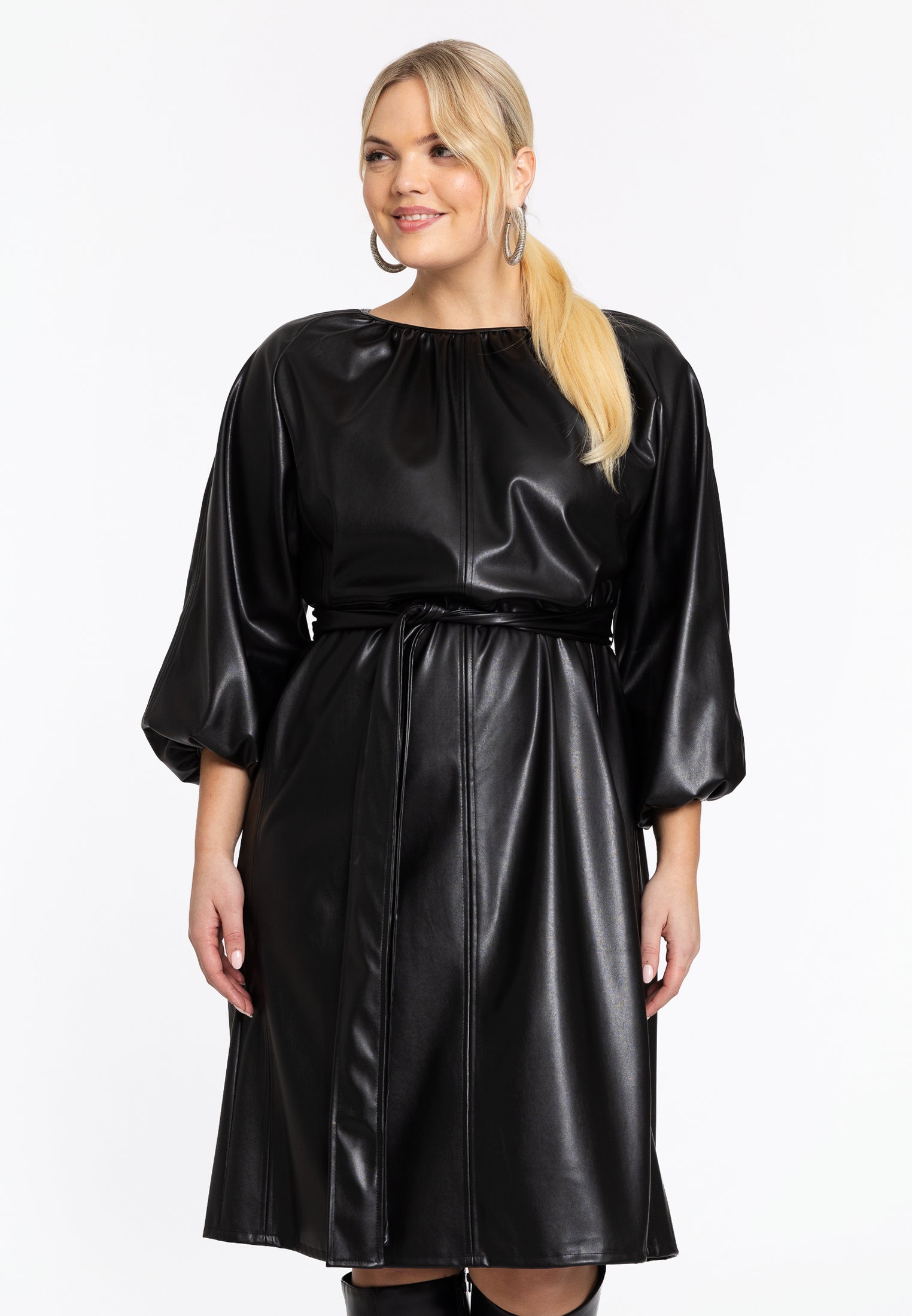 Jurk met pofmouwen FAUX LEATHER