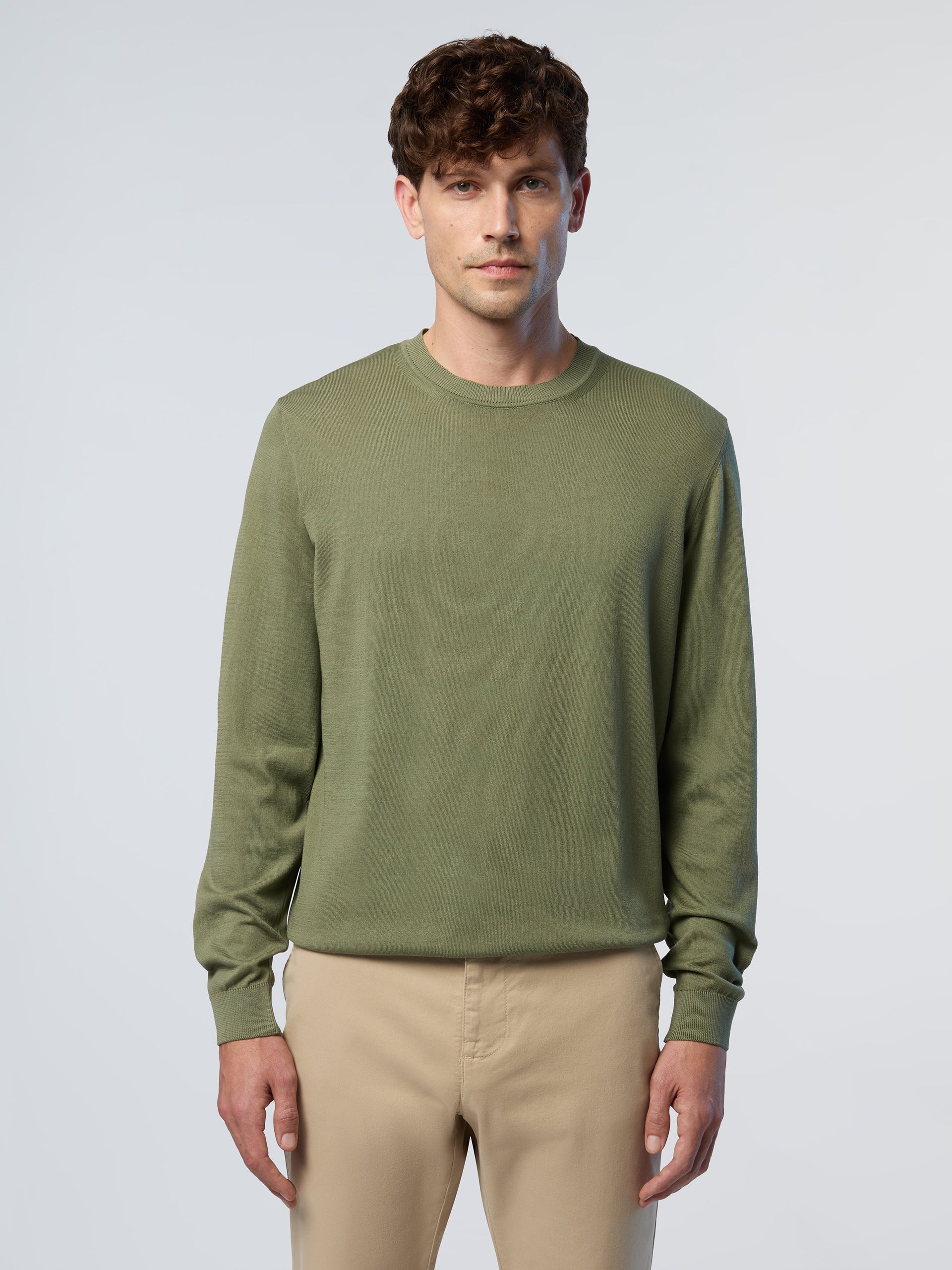 Crew-neck sweater with logo label