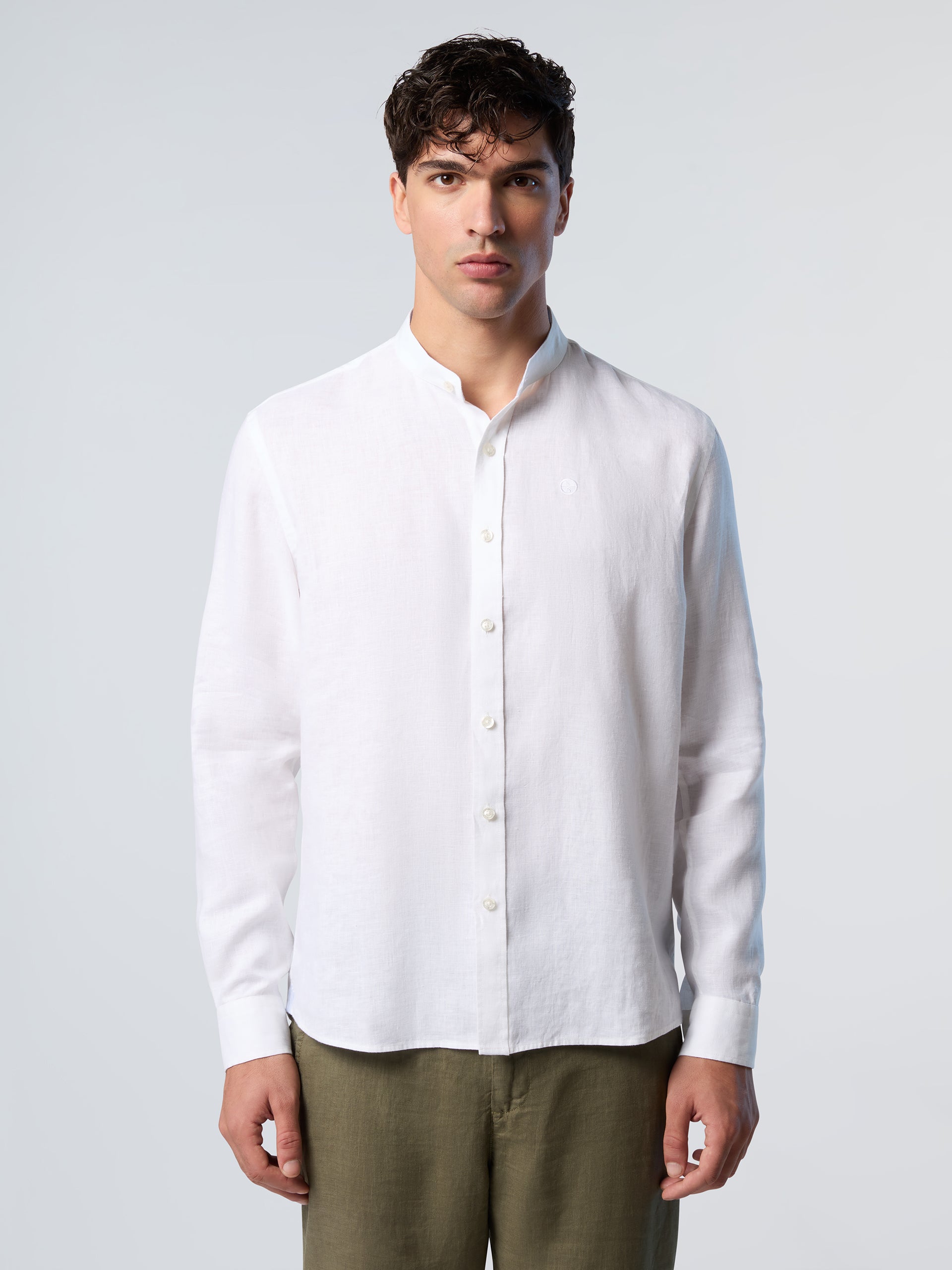 Mandarin shirt with embroidered logo