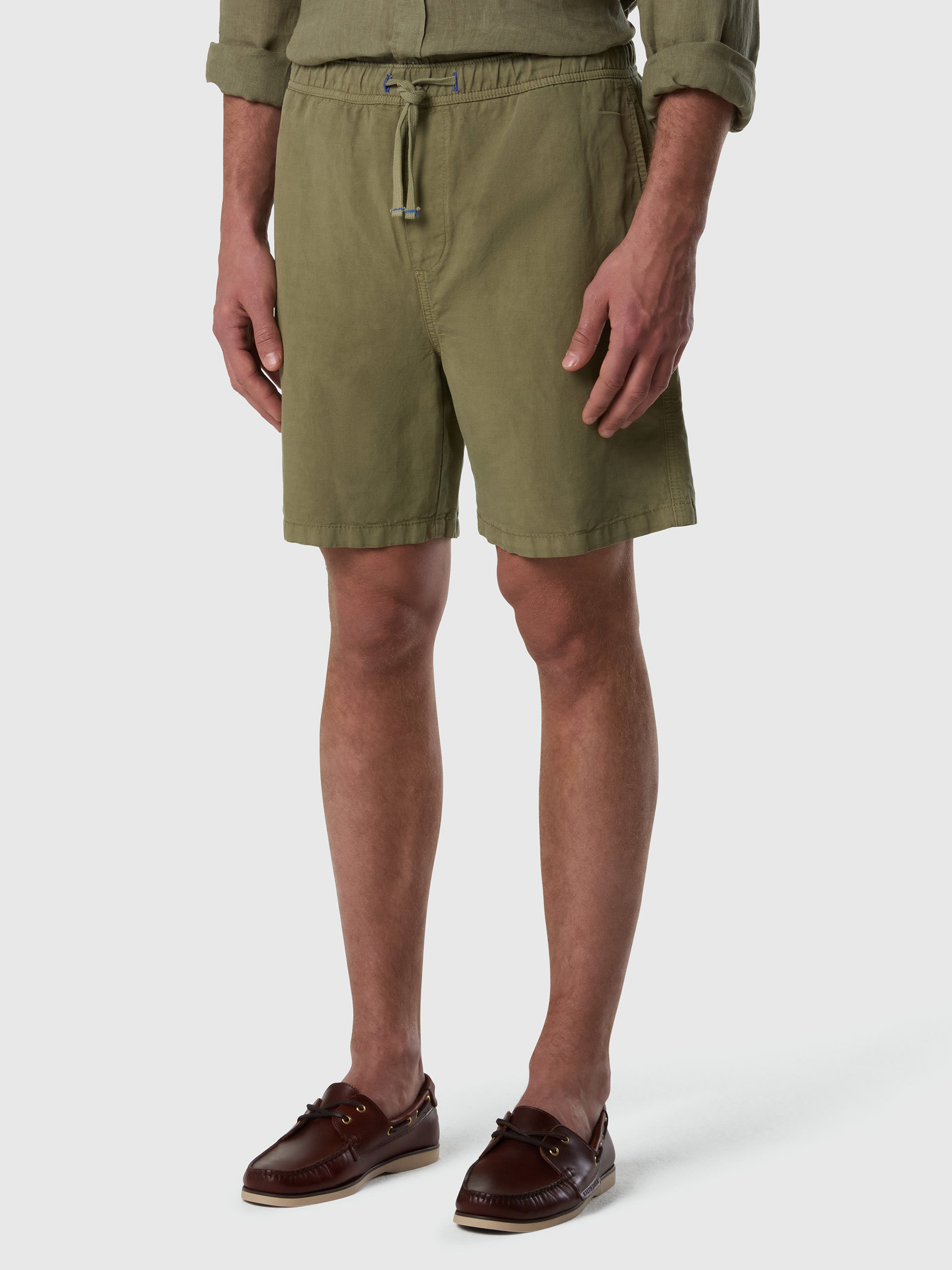 Resolute elasticated shorts